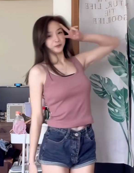 吃瓜泄密 云盘破解 身材一级棒美少女