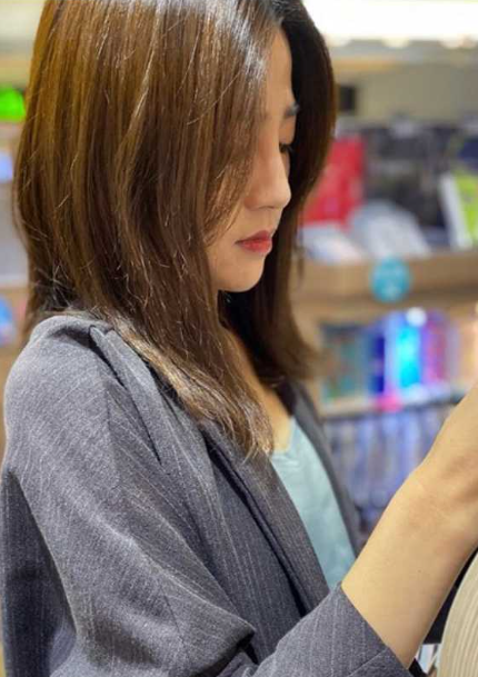 湾湾反差泄密！半哄半骗灌醉美女保险推销员