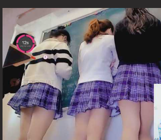 反差女老师上课期间 竟然开直播