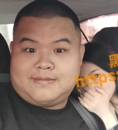 大块头和小萌妹的反差爱情故事