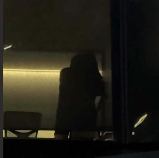腾讯滨海大厦完整版！3分19秒视频引无数人围观 办公室男女激情