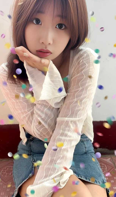 重庆台球厅女助教 梁欣欣 被社会小伙调