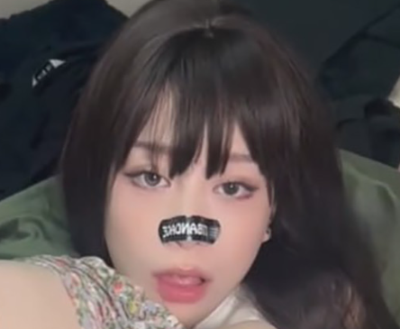 极品美少女福利姬 创可贴贴 最新作品寂寞情人劫 主人小二先生不在身边 只能用